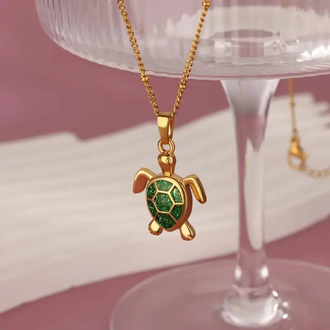 Green Bright Turtle Gold Necklace