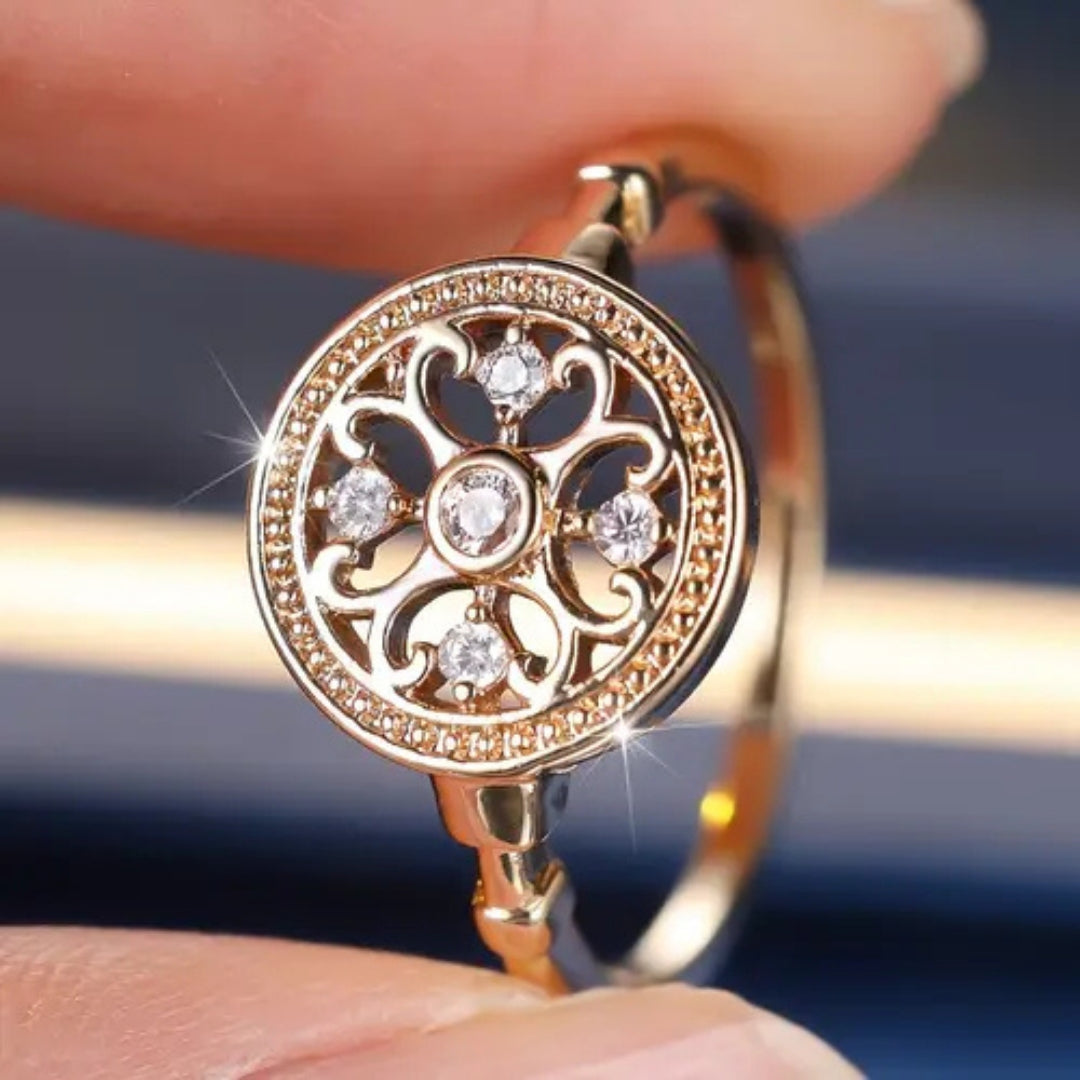 Hollow Zirconia Rounded Gold Ring