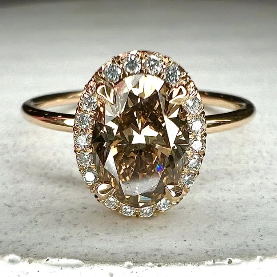 Exquisite Rounded Glass Gold Ring
