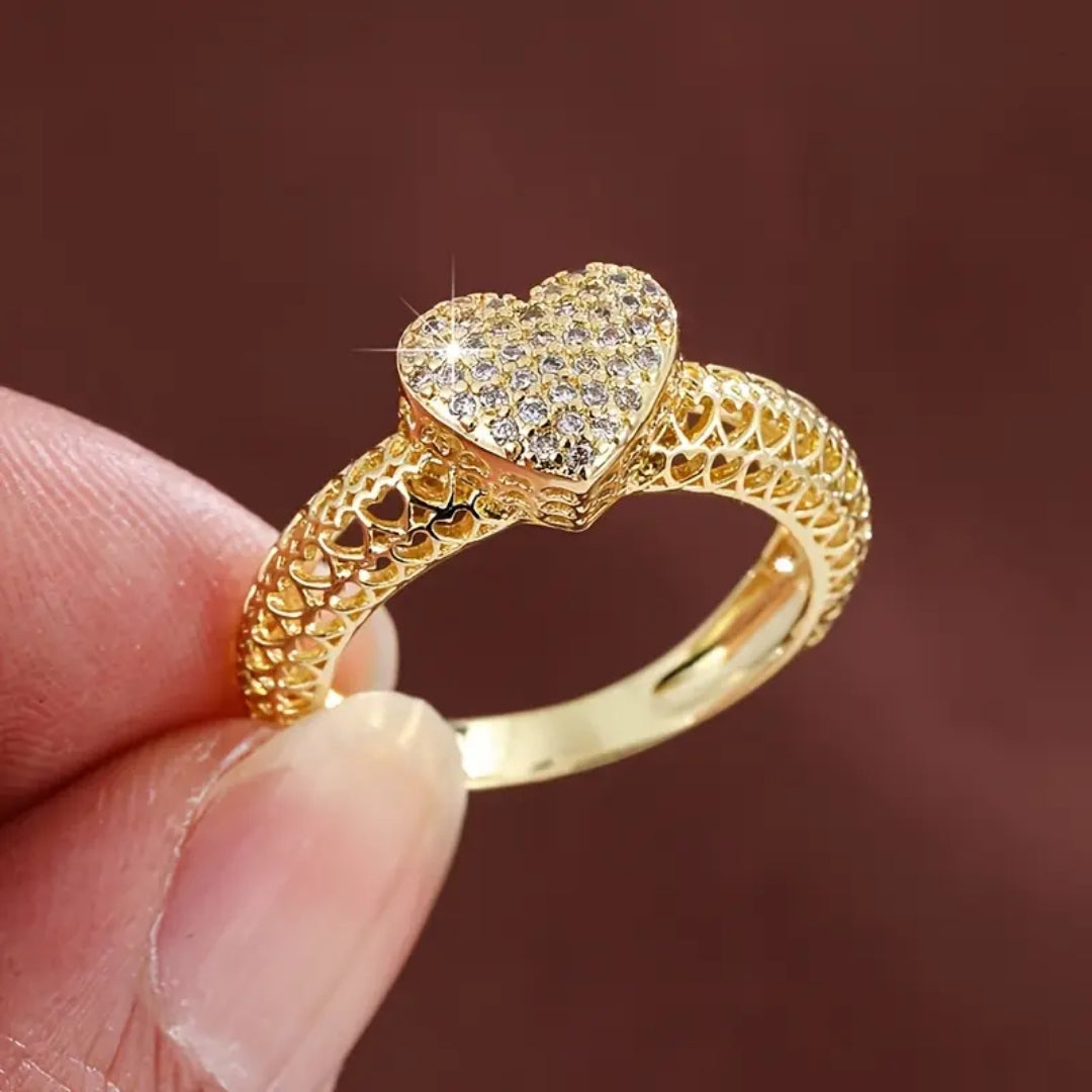 Zirconia Heart Golden Mesh Ring