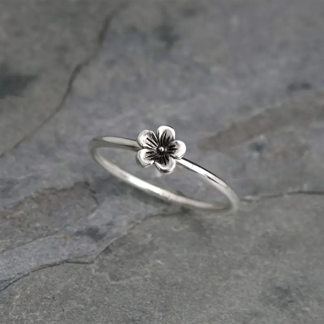 Fine Silver Flower Ring