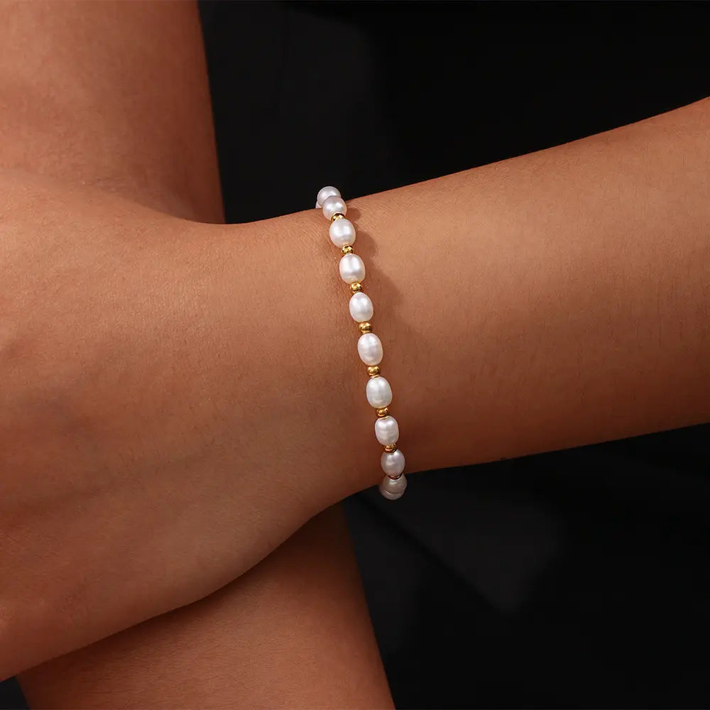Classic Pearl and Gold Bracelet