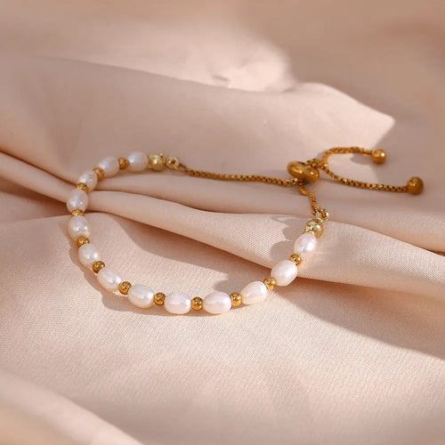Classic Pearl and Gold Bracelet