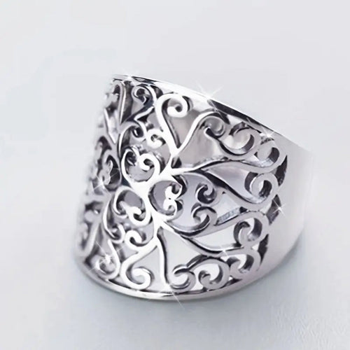 Hollow Ivy Silvered Ring