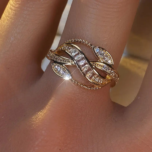 Irregular Wavy Zirconia Ring