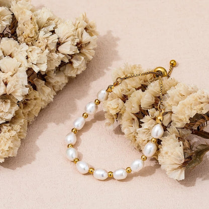 Classic Pearl and Gold Bracelet