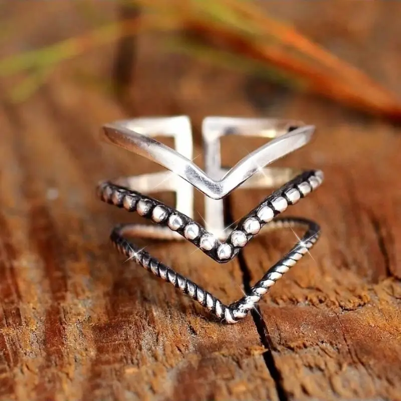 Layer Point Bead Silver Ring