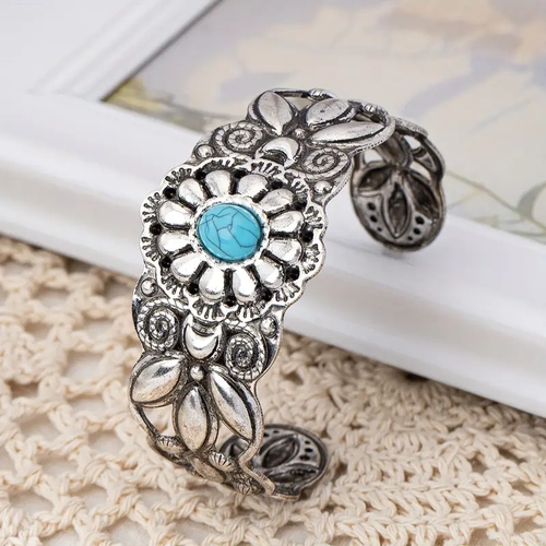 Blue Stone Daisy Bracelet