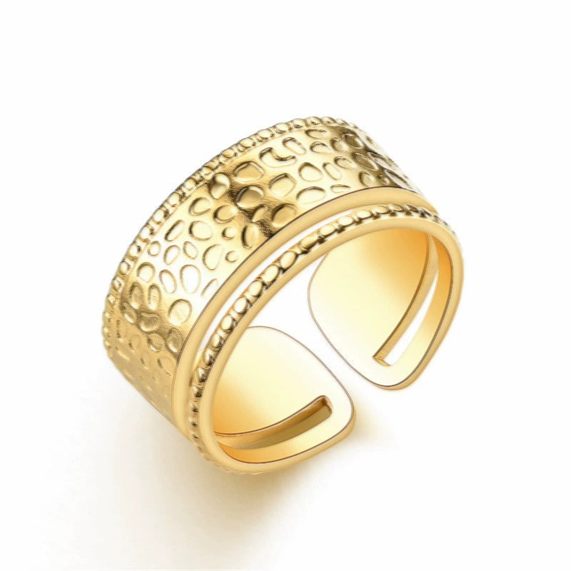 Hammered Pattern Ring | Gold