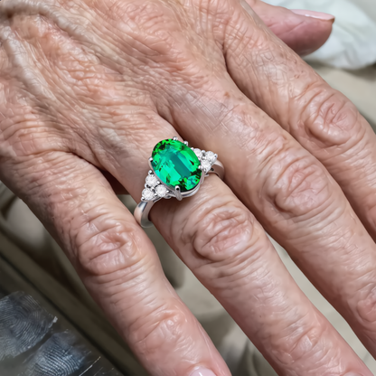 Emerald Sparkle Ring | Silver