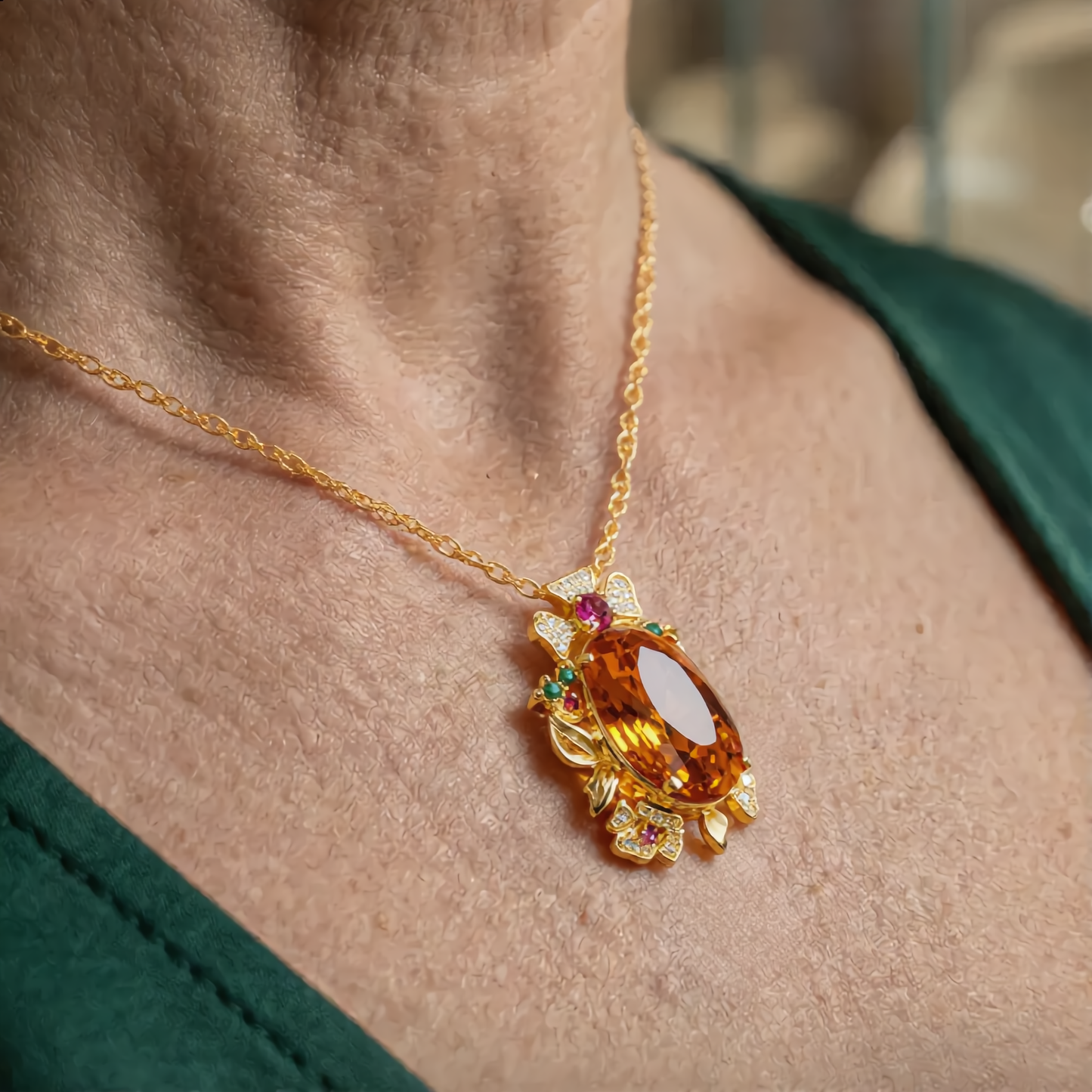 Floral Amber Crystal Necklace | Gold