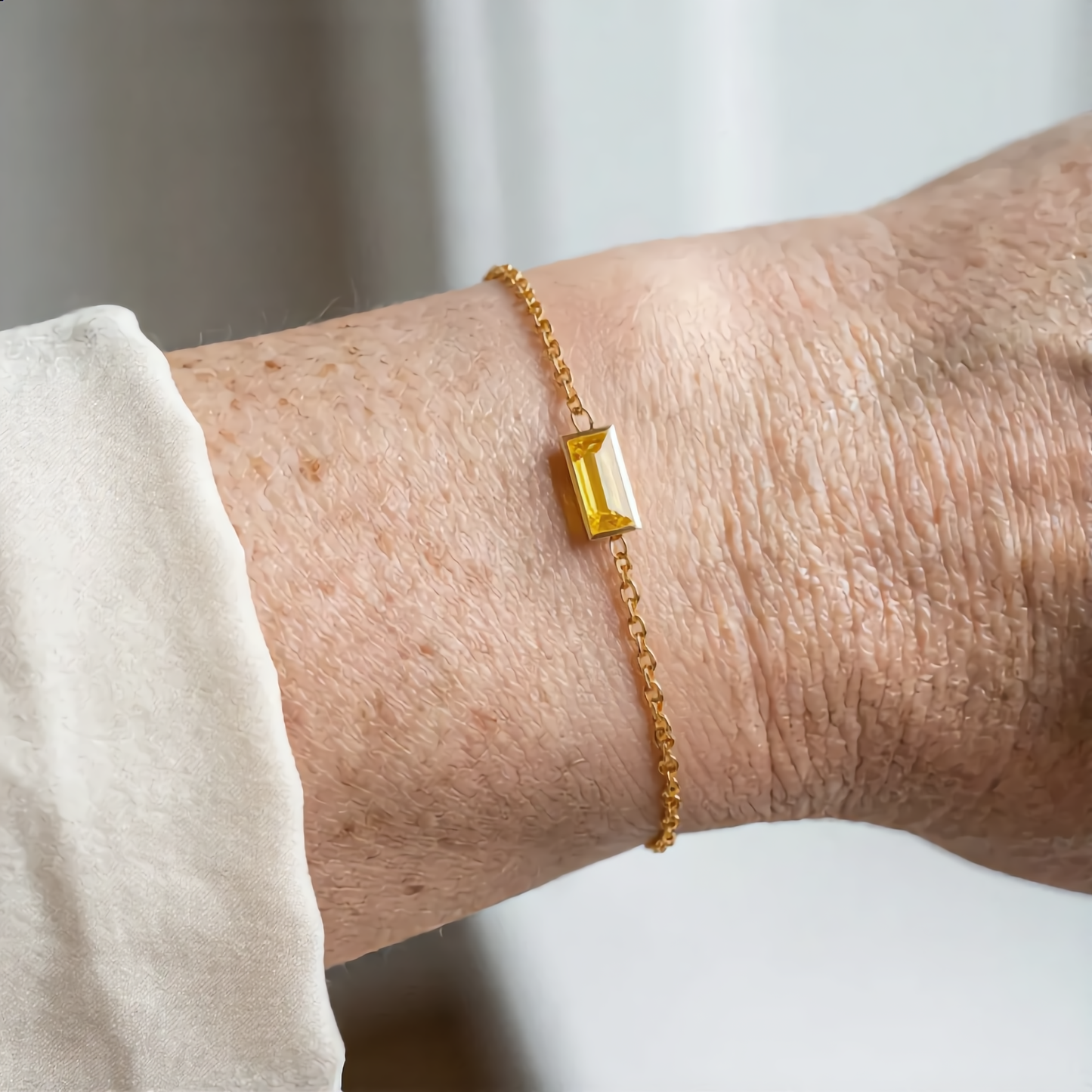 Amber Crystal Link Bracelet | Gold