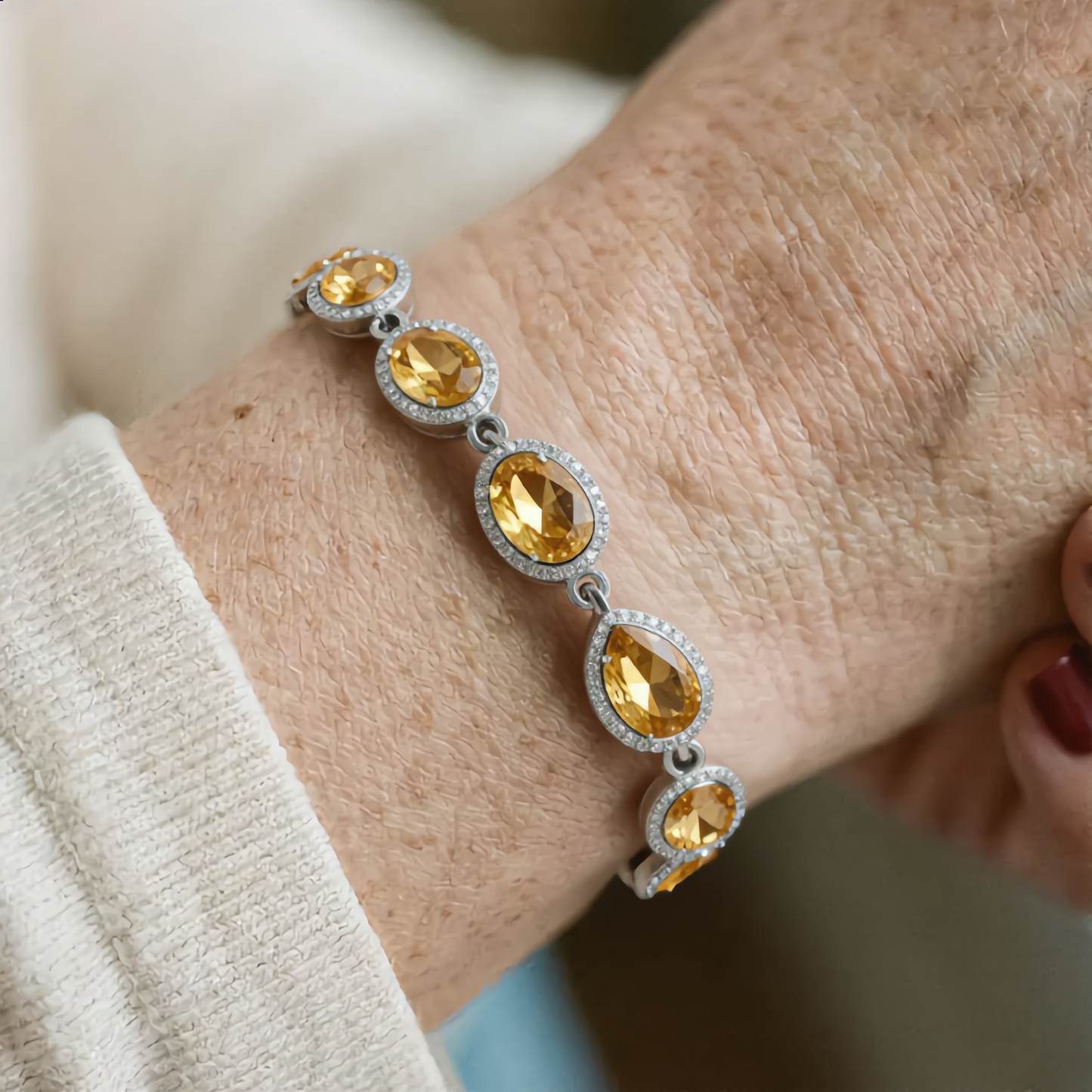 Golden Teardrop Crystal Bracelet | Silver