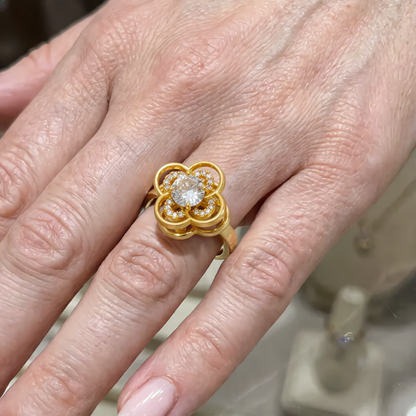 Luxury Rosette Design Ring  | Gold
