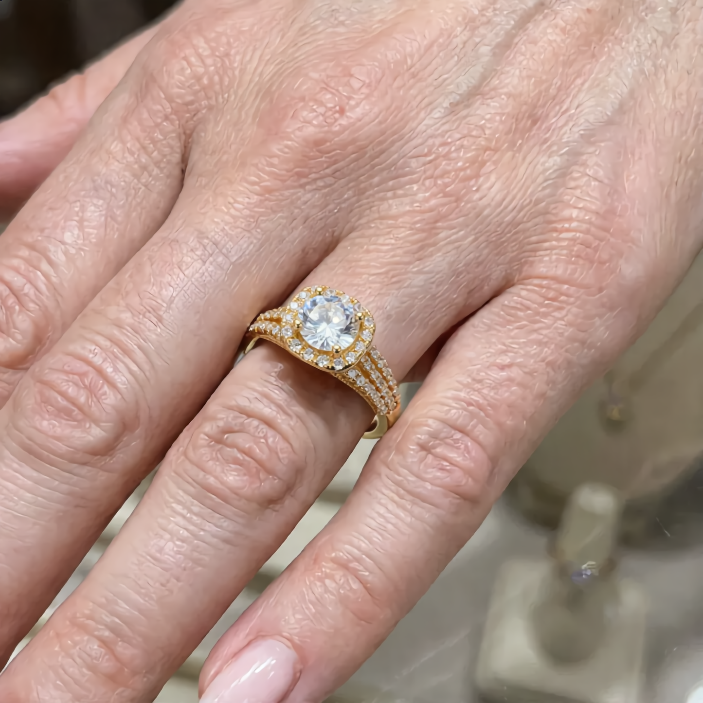 Luxury Halo Band Ring | Gold