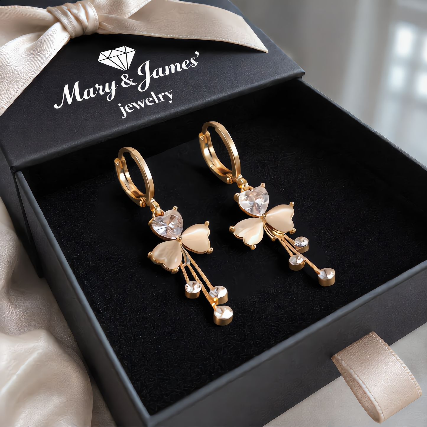 Luxury Clover Drop Earrings | Gold