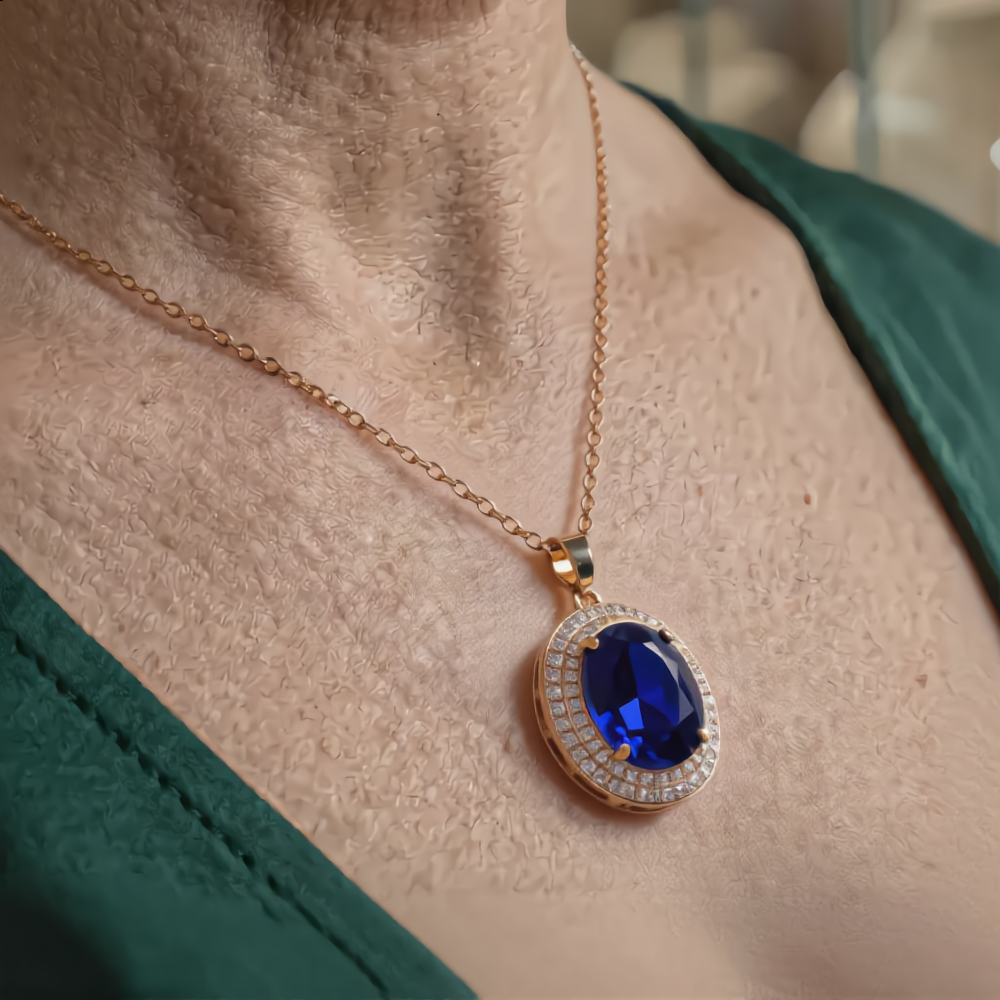 Luxury Oval Sapphire Necklace | Gold