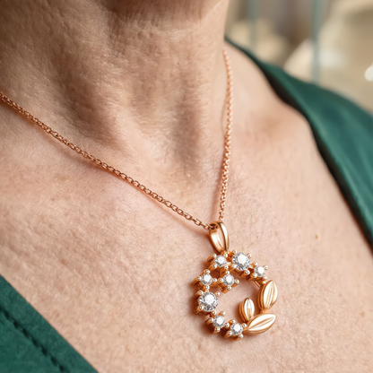 Lucky Blossom Wreath Necklace | Rose Gold